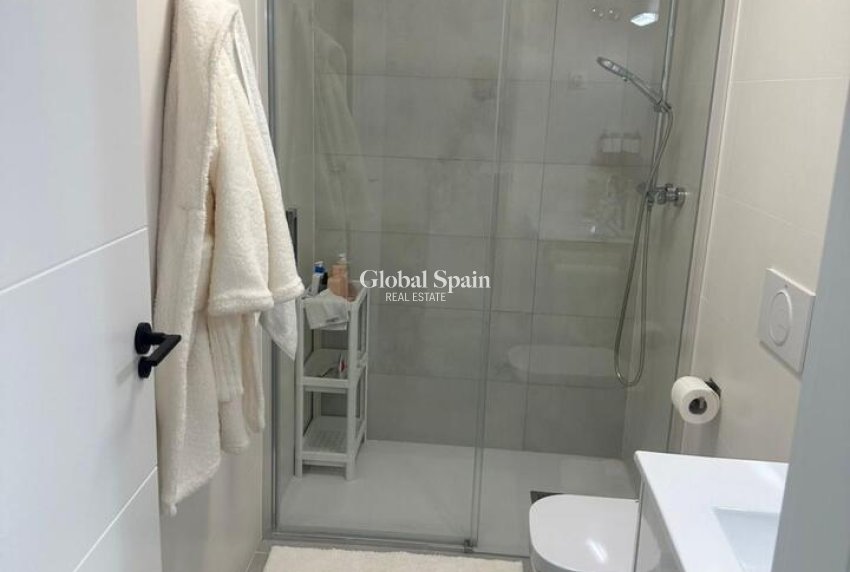 Resale - VILLA -
ROLDÁN - Inland