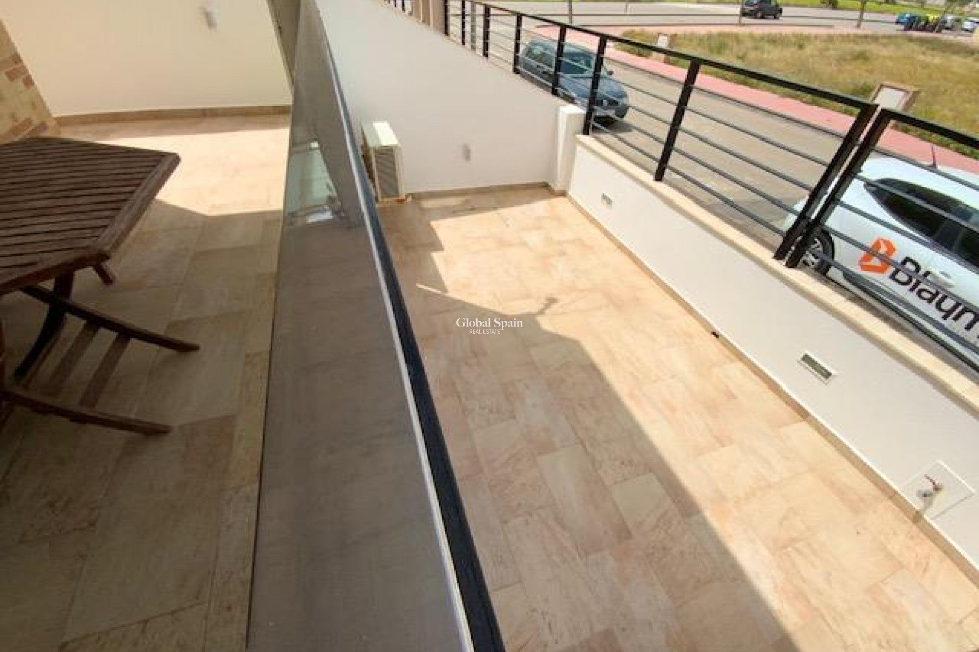 Resale - VILLA -
ROLDÁN - Inland