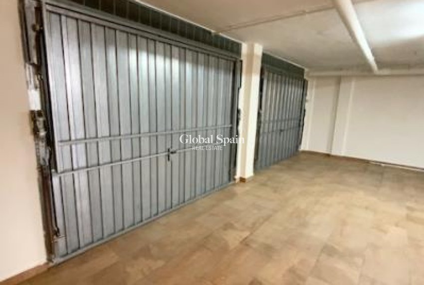 Resale - VILLA -
ROLDÁN - Inland