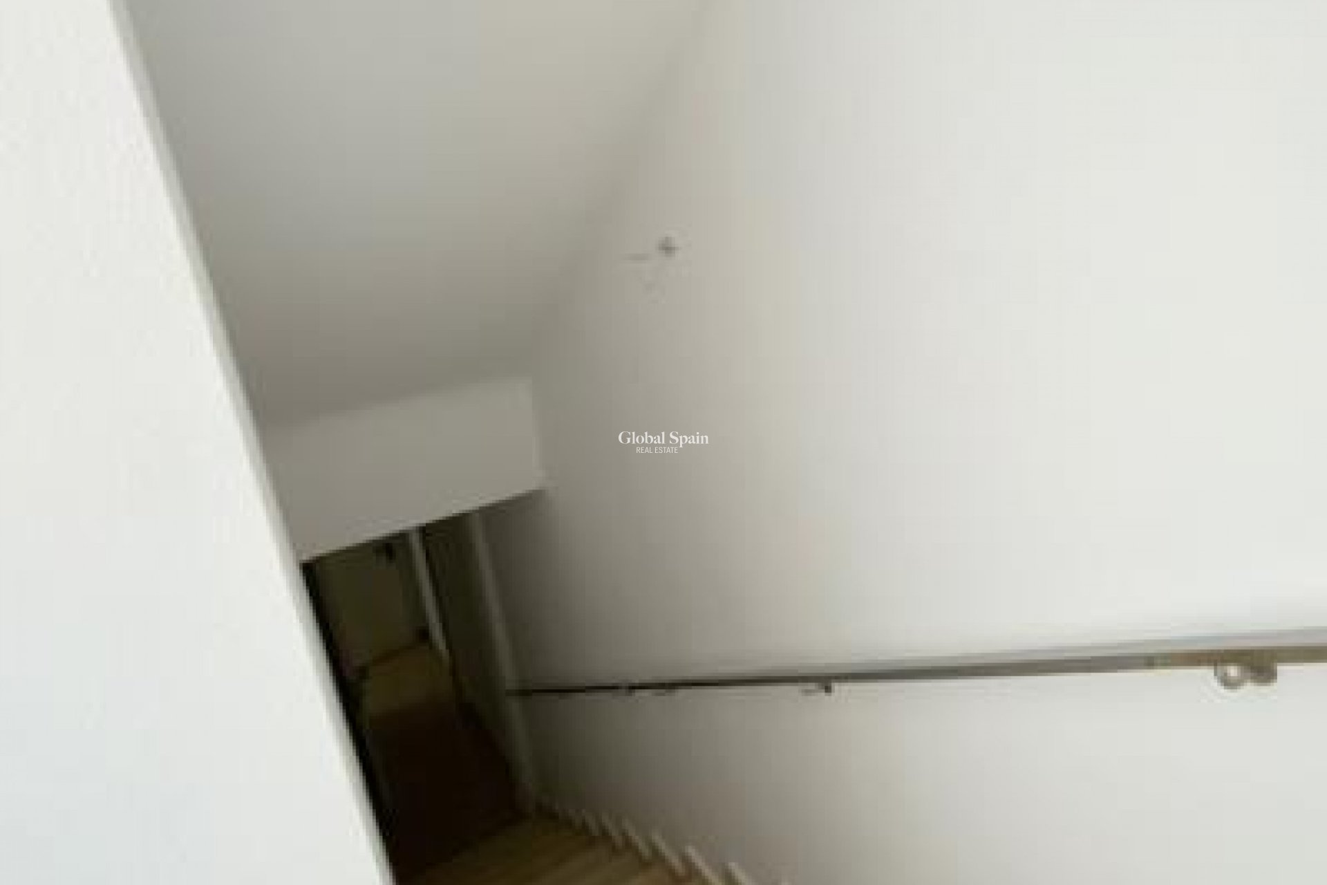 Resale - VILLA -
ROLDÁN - Inland