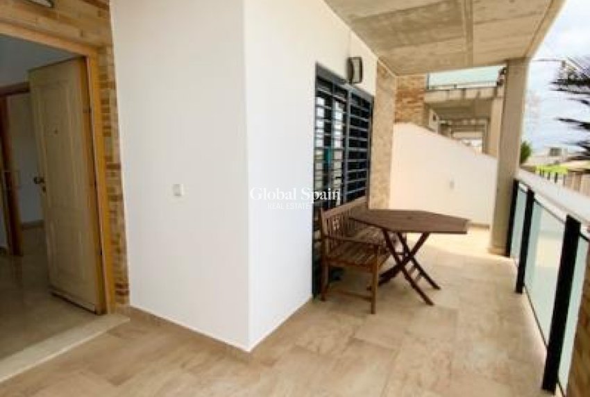 Resale - VILLA -
ROLDÁN - Inland