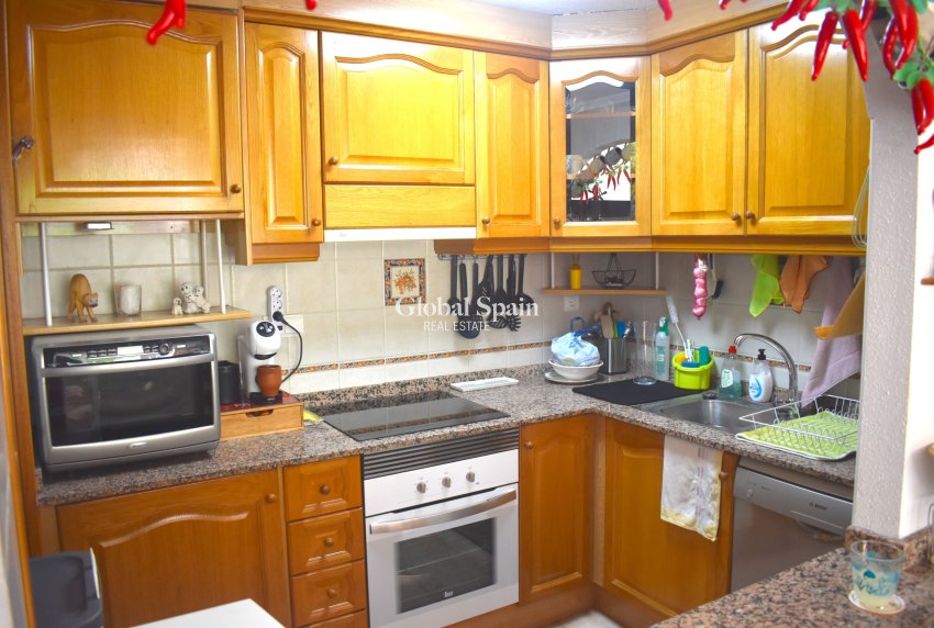 Resale - VILLA -
SAN FULGENCIO - Costa Blanca