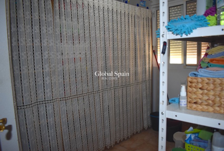 Resale - VILLA -
SAN FULGENCIO - Costa Blanca