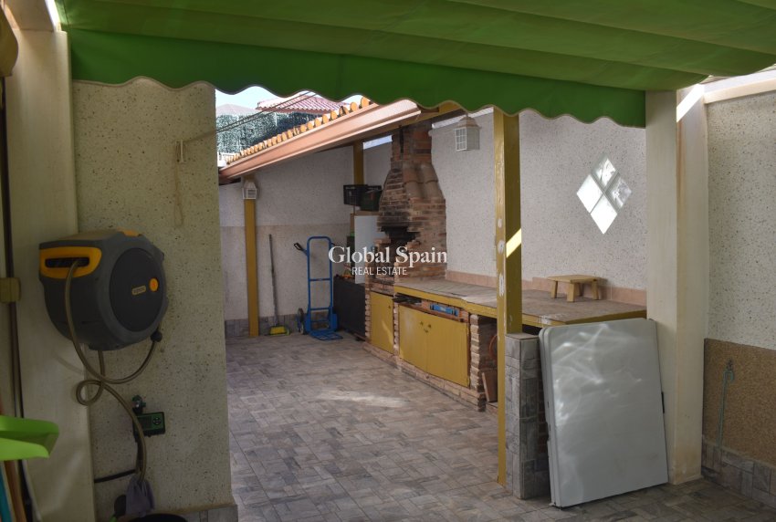 Resale - VILLA -
SAN FULGENCIO - Costa Blanca