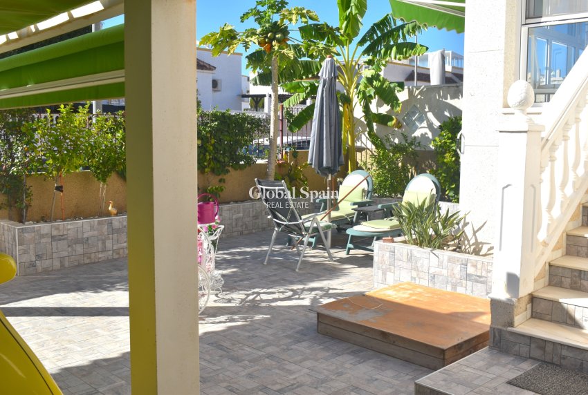 Resale - VILLA -
SAN FULGENCIO - Costa Blanca