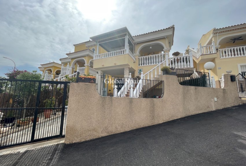 Resale - VILLA -
SAN FULGENCIO - Costa Blanca