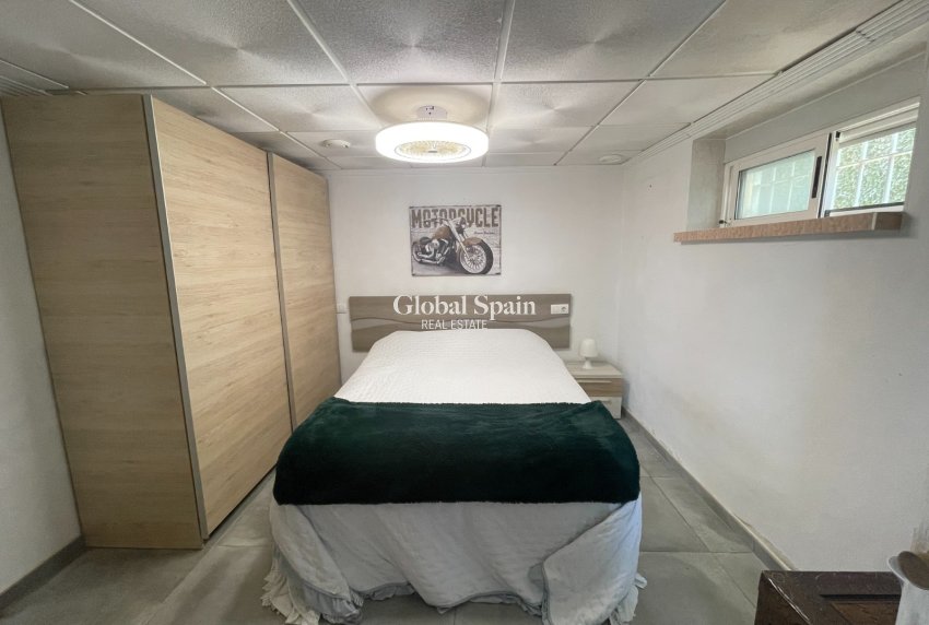 Resale - VILLA -
SAN FULGENCIO - Costa Blanca