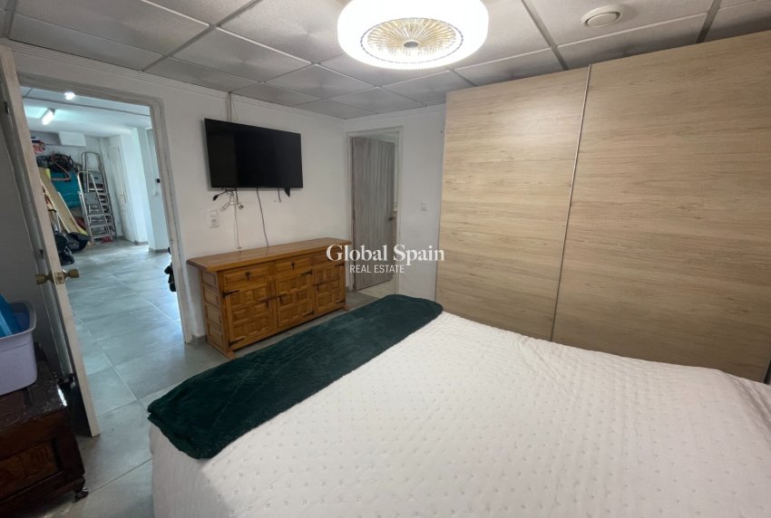 Resale - VILLA -
SAN FULGENCIO - Costa Blanca