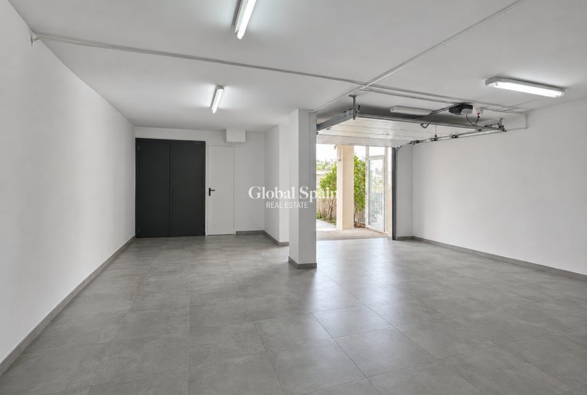 Resale - VILLA -
SAN FULGENCIO - Costa Blanca