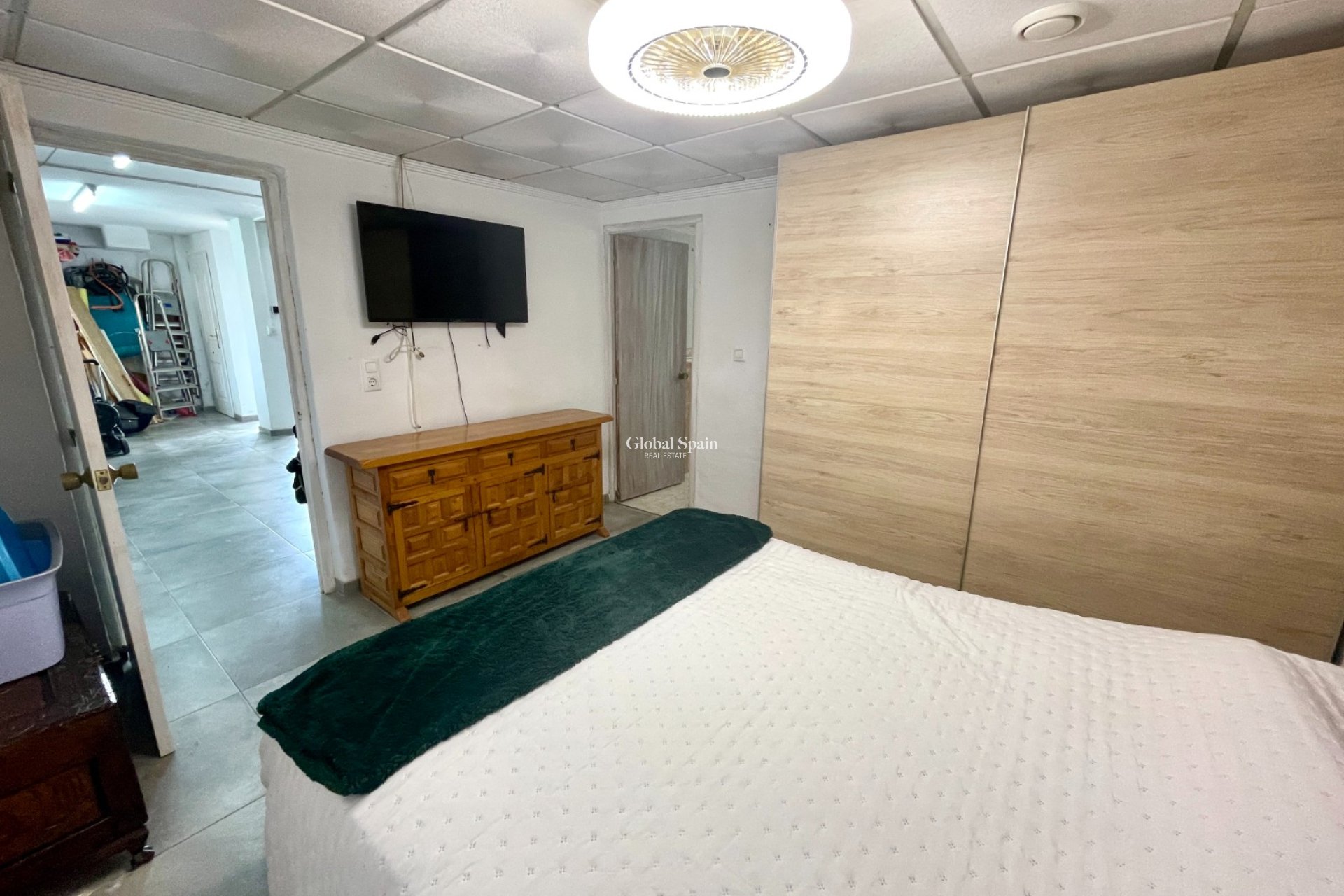 Resale - VILLA -
SAN FULGENCIO - Costa Blanca