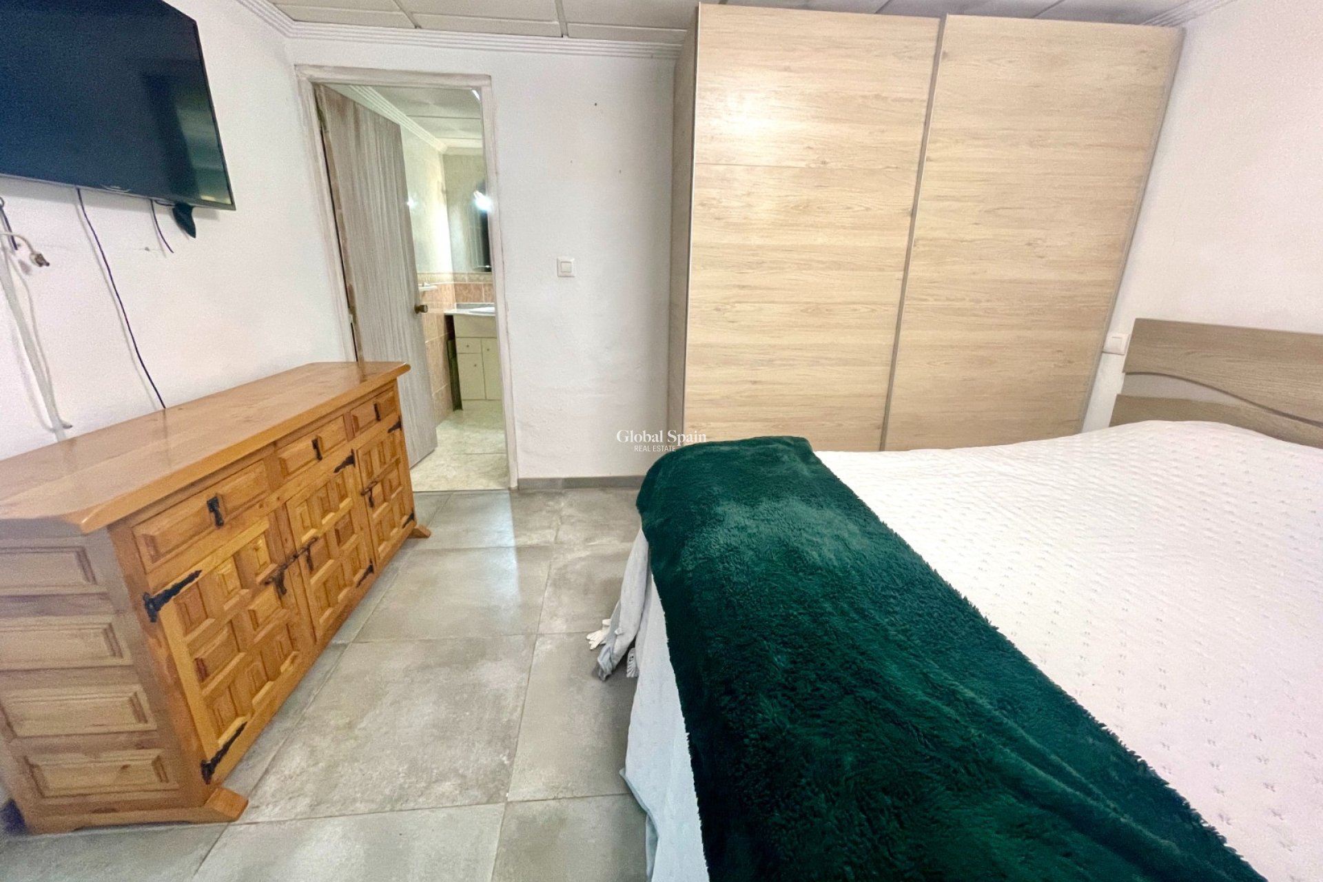 Resale - VILLA -
SAN FULGENCIO - Costa Blanca