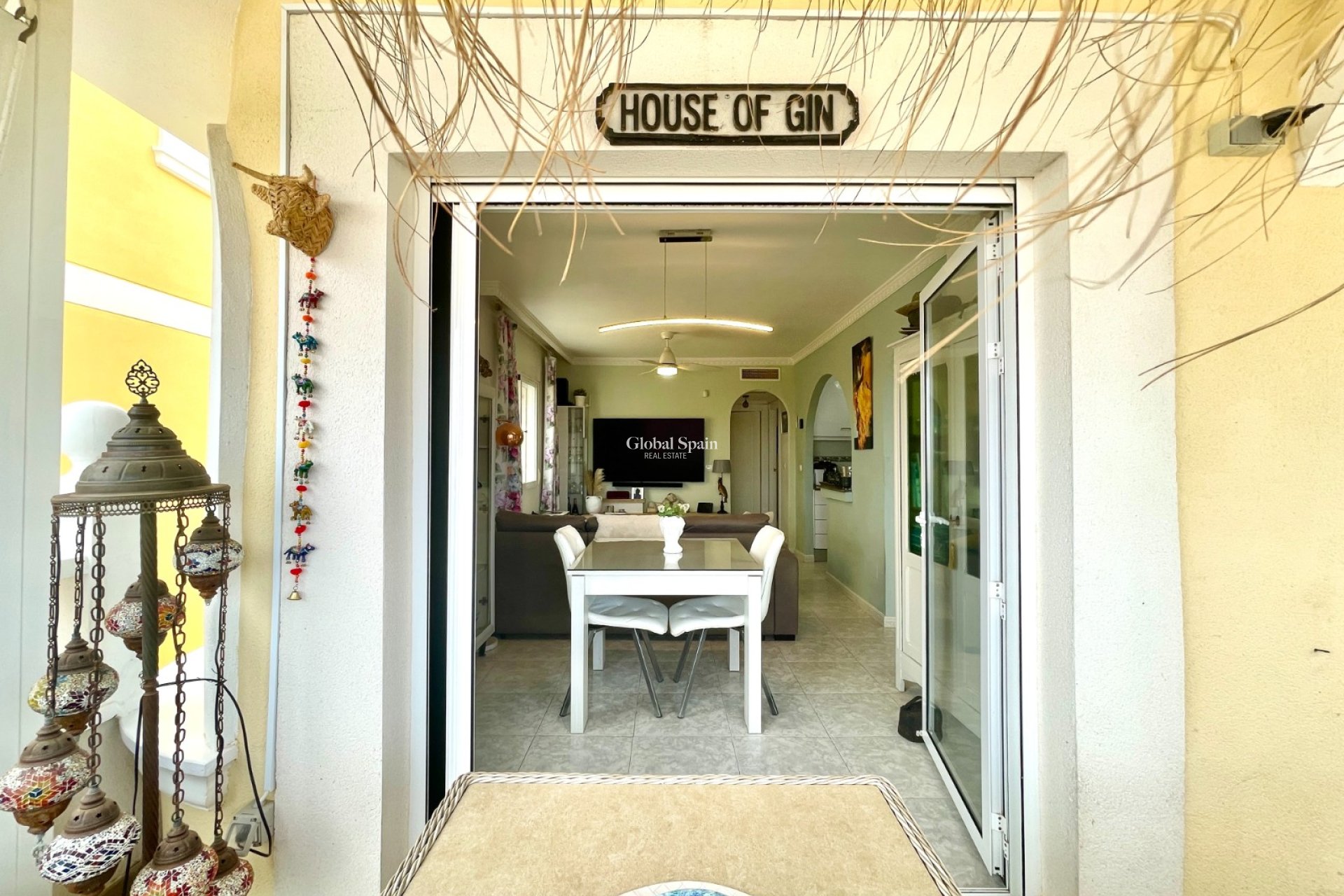 Resale - VILLA -
SAN FULGENCIO - Costa Blanca
