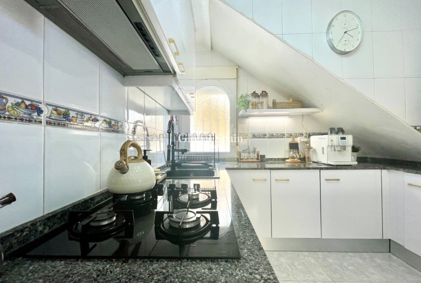 Resale - VILLA -
SAN FULGENCIO - Costa Blanca