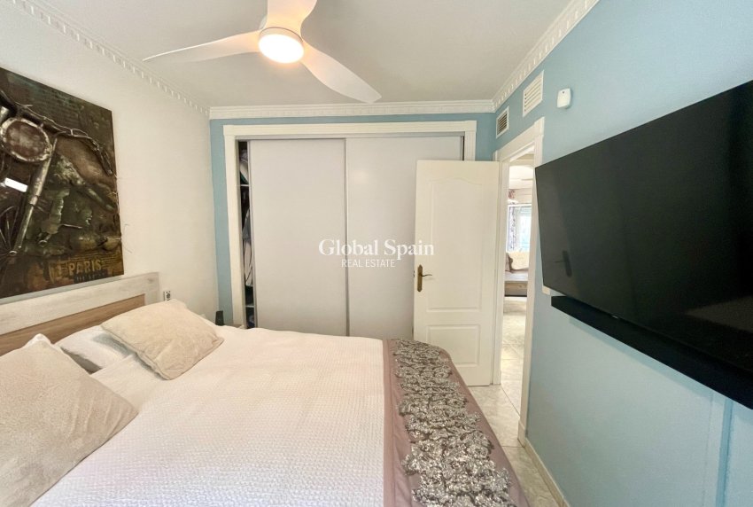 Resale - VILLA -
SAN FULGENCIO - Costa Blanca