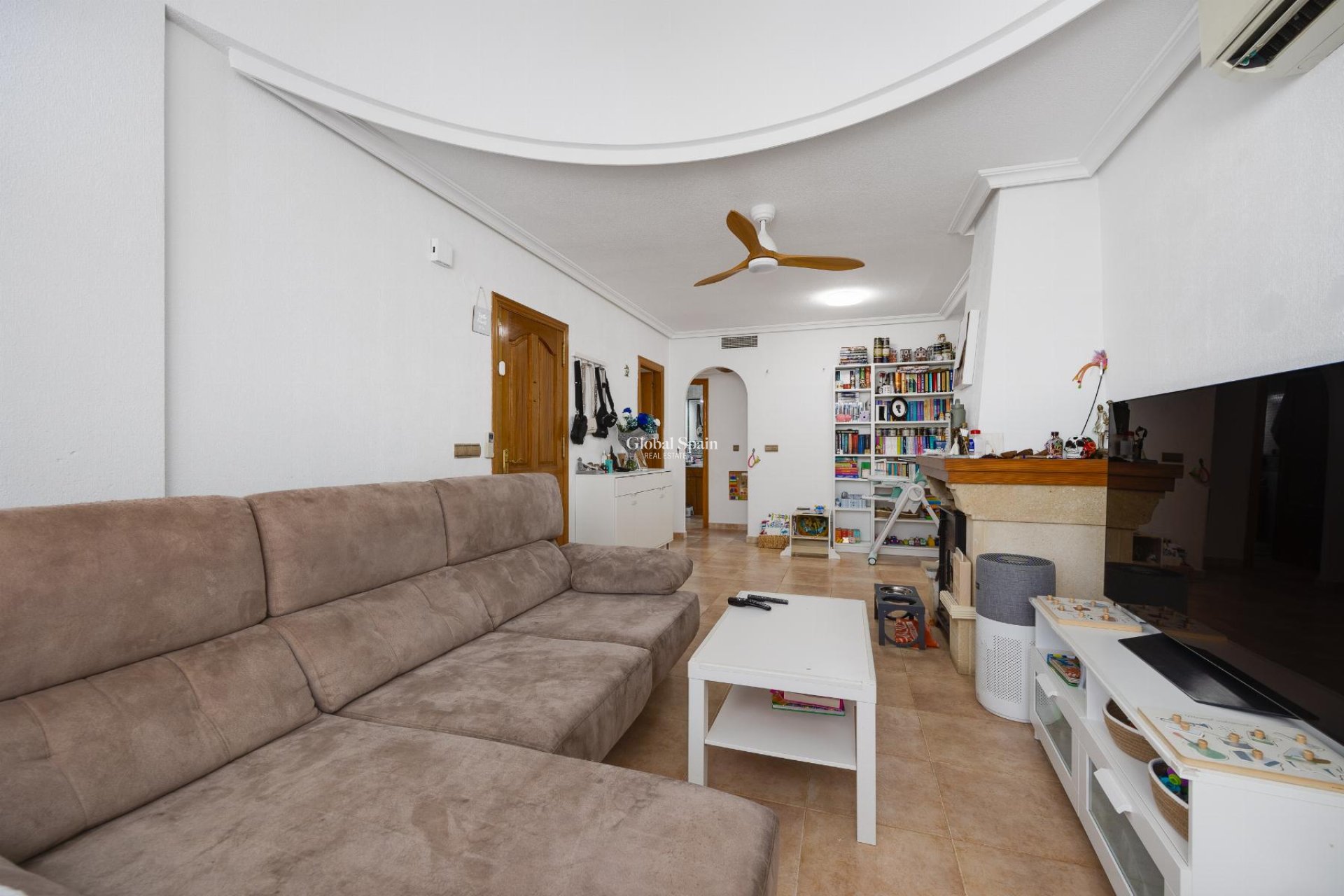 Resale - VILLA -
SAN FULGENCIO - Costa Blanca