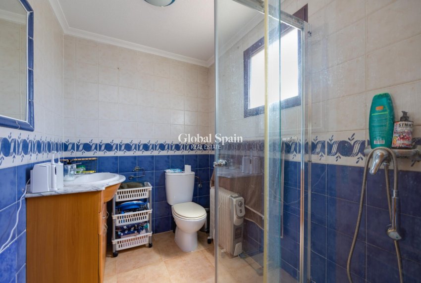 Resale - VILLA -
SAN FULGENCIO - Costa Blanca