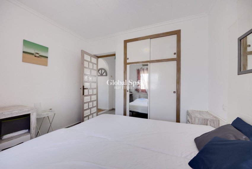 Resale - VILLA -
SAN FULGENCIO - LA MARINA