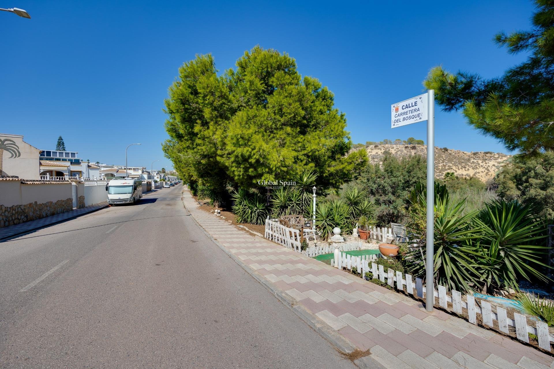 Resale - VILLA -
SAN FULGENCIO - LA MARINA
