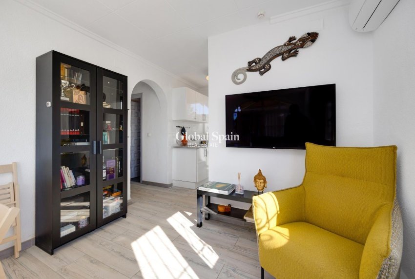 Resale - VILLA -
SAN FULGENCIO - LA MARINA