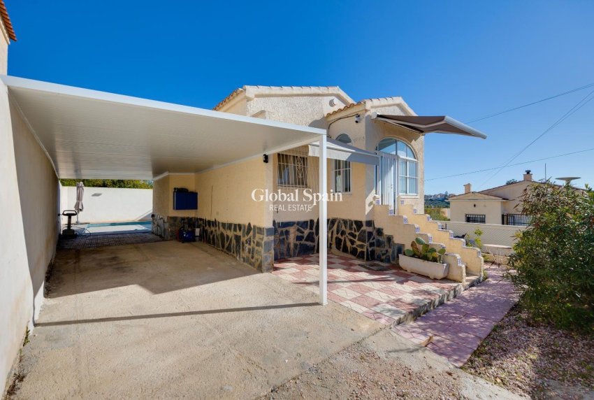 Resale - VILLA -
SAN FULGENCIO - LA MARINA