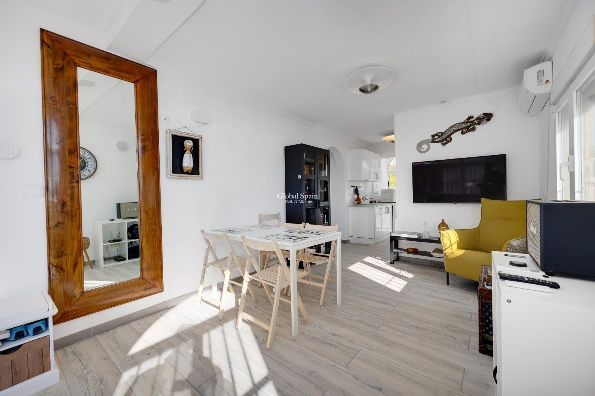 Resale - VILLA -
SAN FULGENCIO - LA MARINA