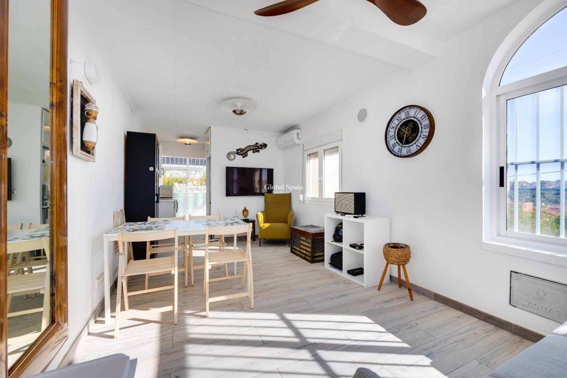 Resale - VILLA -
SAN FULGENCIO - LA MARINA