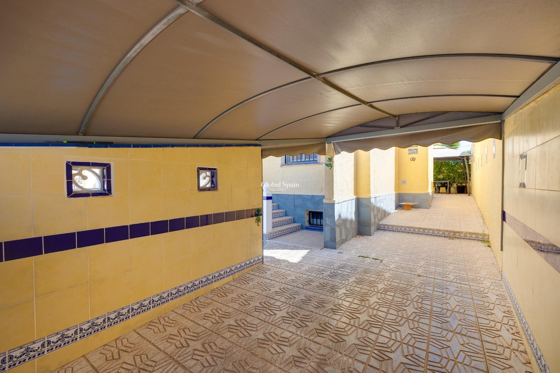 Resale - VILLA -
SAN FULGENCIO - LA MARINA