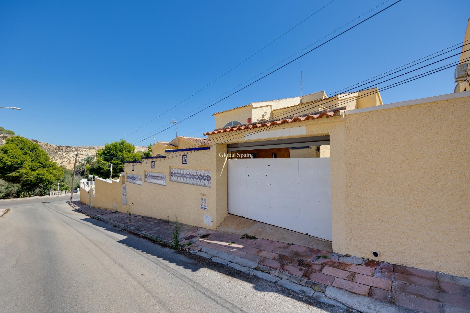 Resale - VILLA -
SAN FULGENCIO - LA MARINA