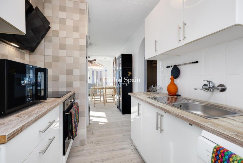 Resale - VILLA -
SAN FULGENCIO - LA MARINA