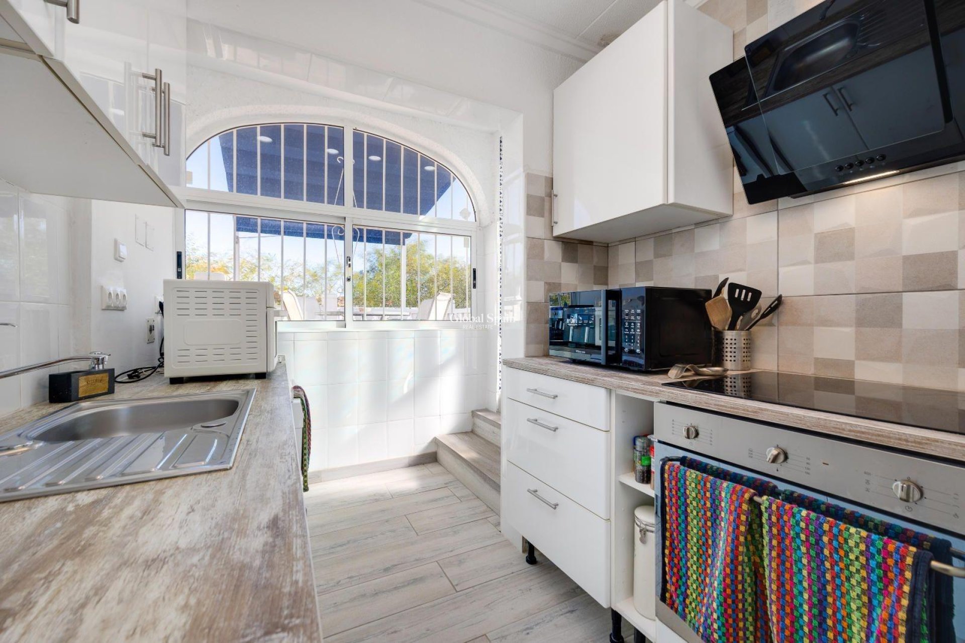 Resale - VILLA -
SAN FULGENCIO - LA MARINA