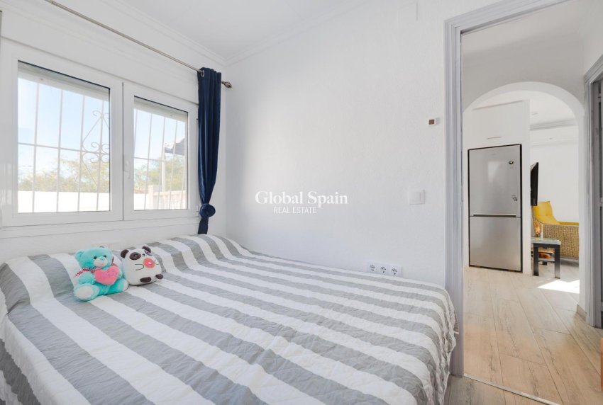 Resale - VILLA -
SAN FULGENCIO - LA MARINA