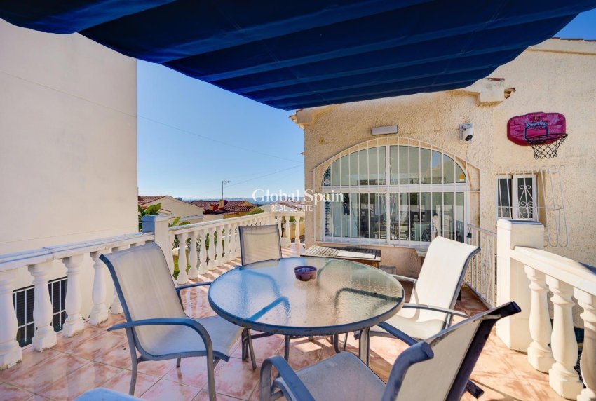 Resale - VILLA -
SAN FULGENCIO - LA MARINA