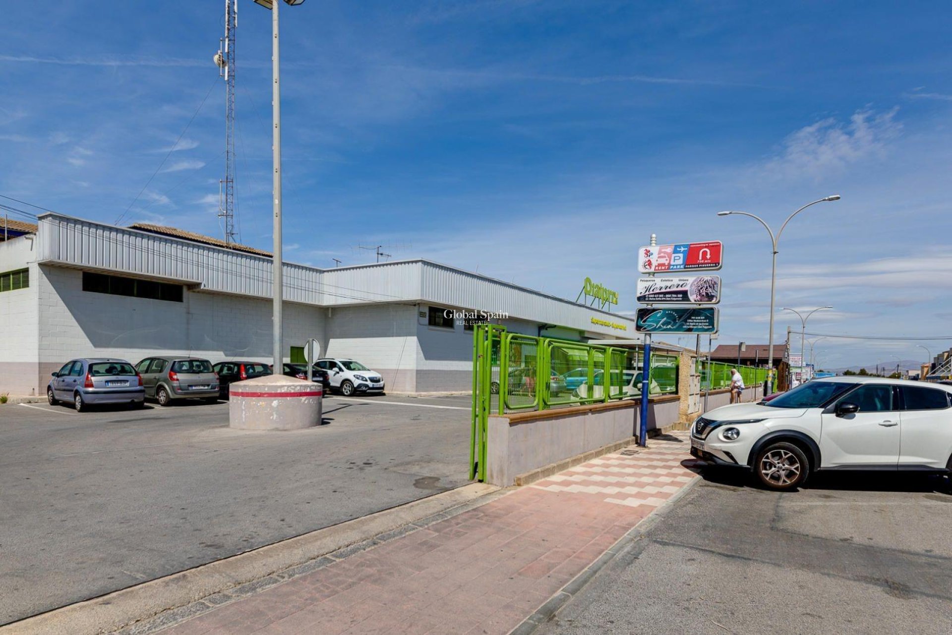 Resale - VILLA -
SAN FULGENCIO - LA MARINA