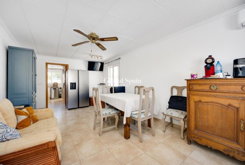 Resale - VILLA -
SAN FULGENCIO - LA MARINA