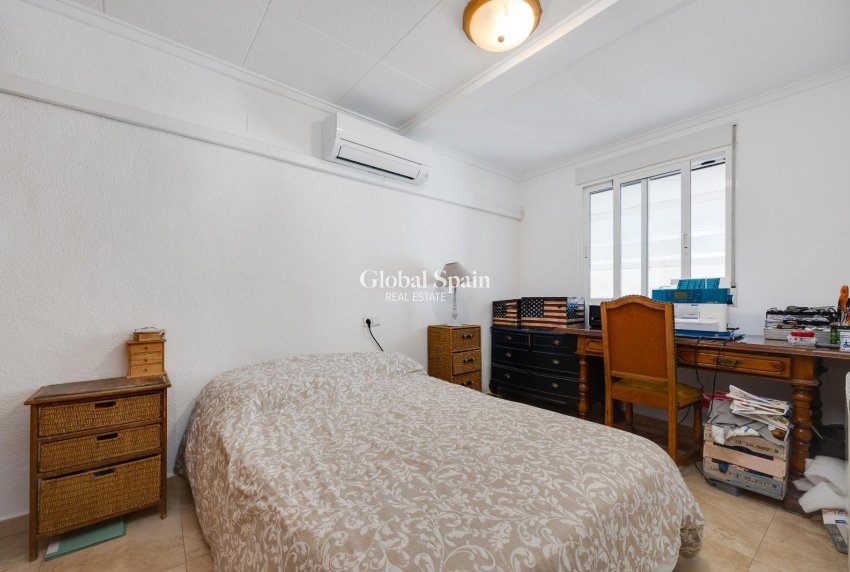 Resale - VILLA -
SAN FULGENCIO - LA MARINA