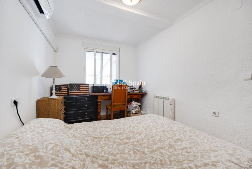 Resale - VILLA -
SAN FULGENCIO - LA MARINA