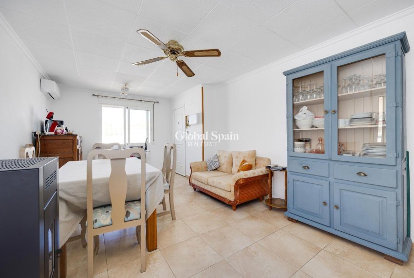 Resale - VILLA -
SAN FULGENCIO - LA MARINA