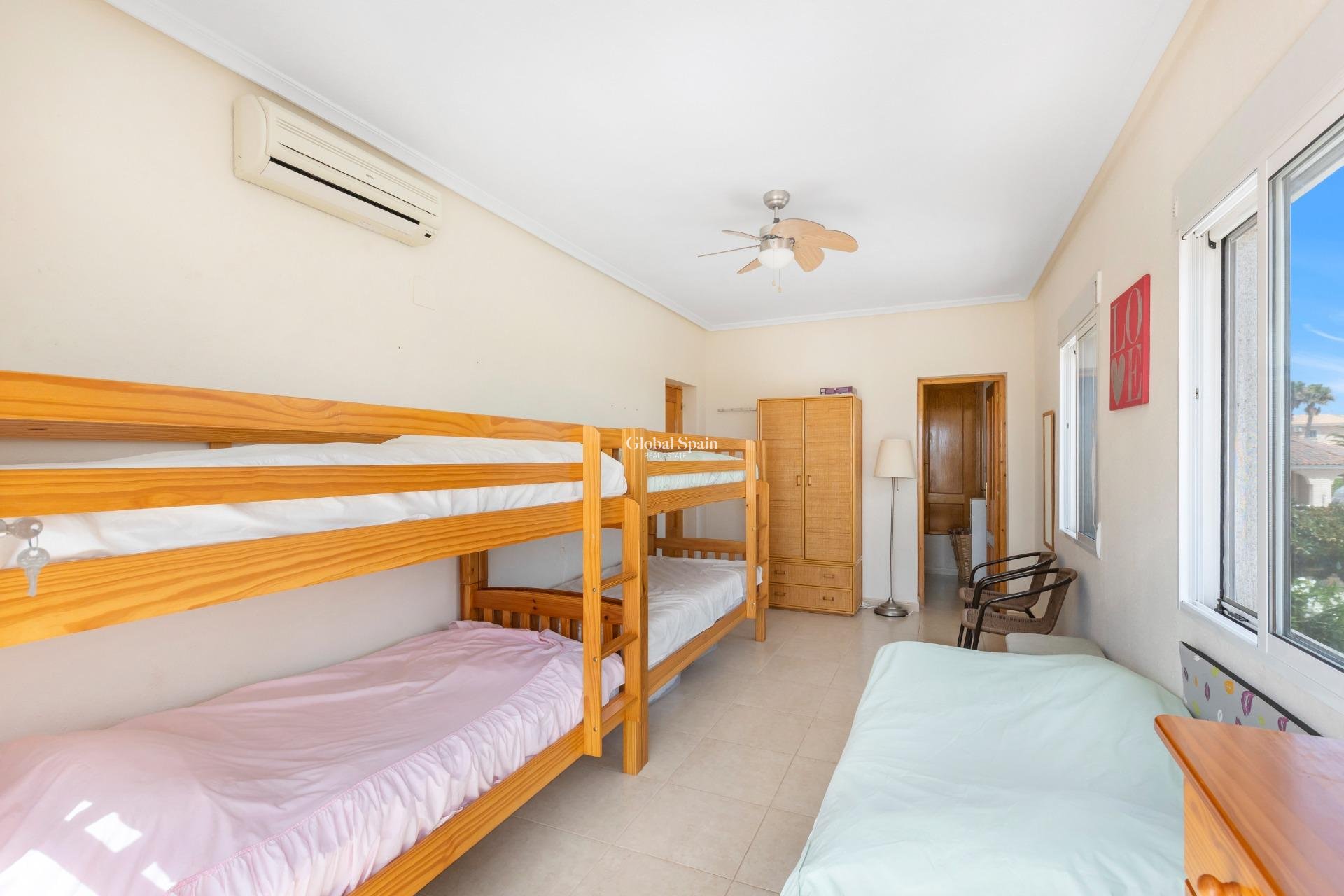 Resale - VILLA -
SAN FULGENCIO - Urb. La Marina