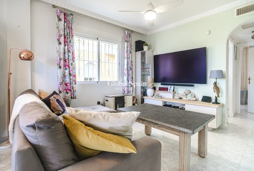 Resale - VILLA -
SAN FULGENCIO - urb.la marina