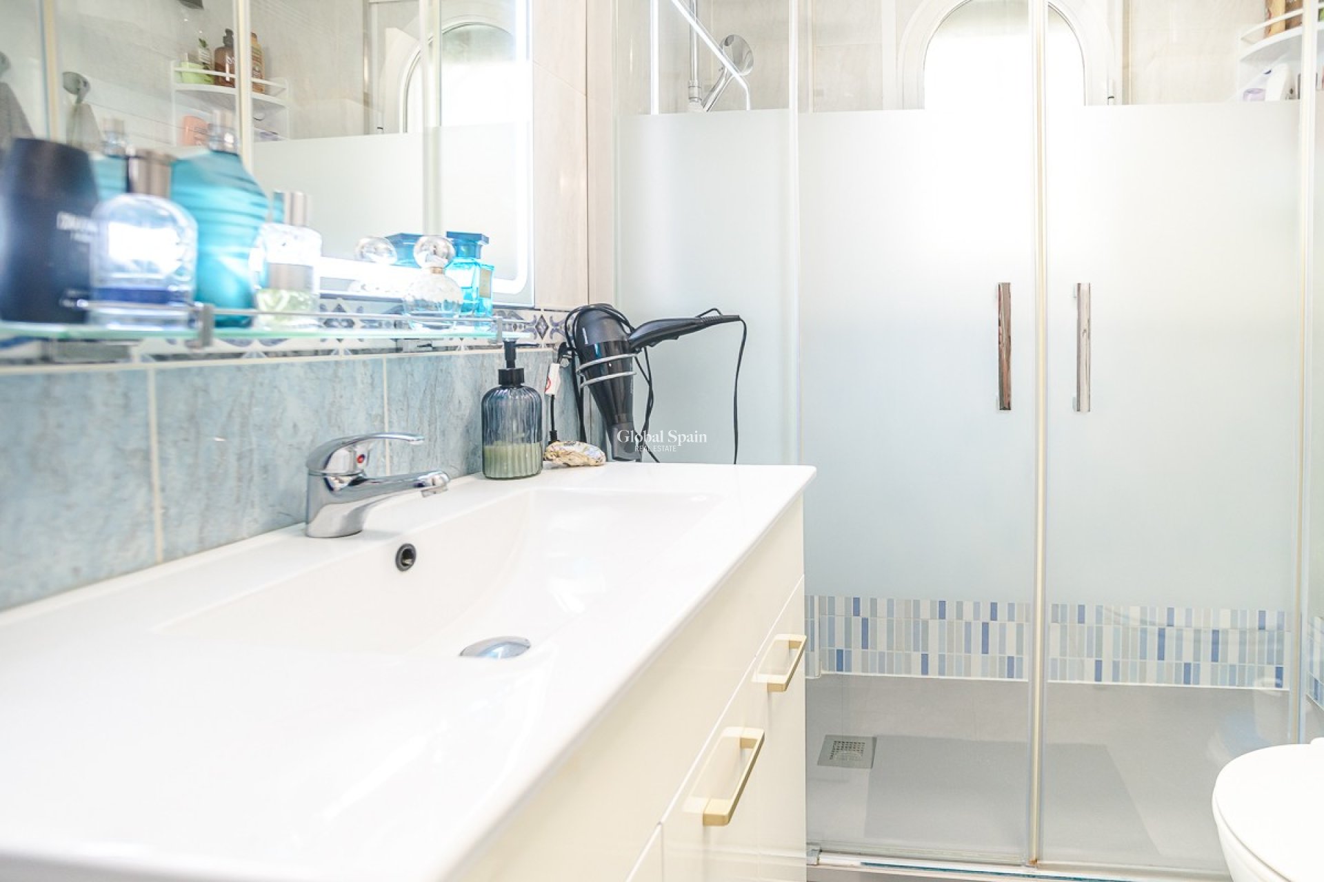 Resale - VILLA -
SAN FULGENCIO - urb.la marina