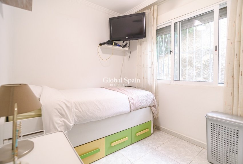 Resale - VILLA -
SAN FULGENCIO - urb.la marina