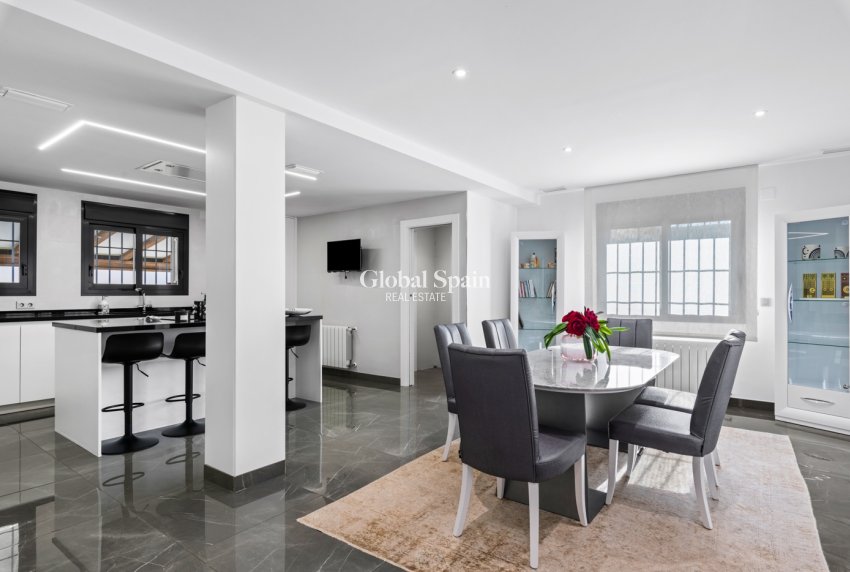 Resale - Villa -
SAN JUAN DE ALICANTE - Frank Espinós