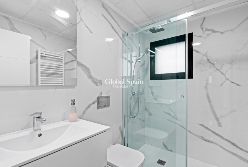 Resale - Villa -
SAN JUAN DE ALICANTE - Frank Espinós