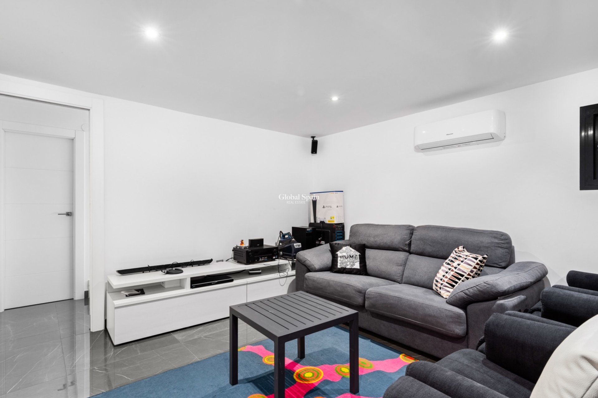 Resale - Villa -
SAN JUAN DE ALICANTE - Frank Espinós