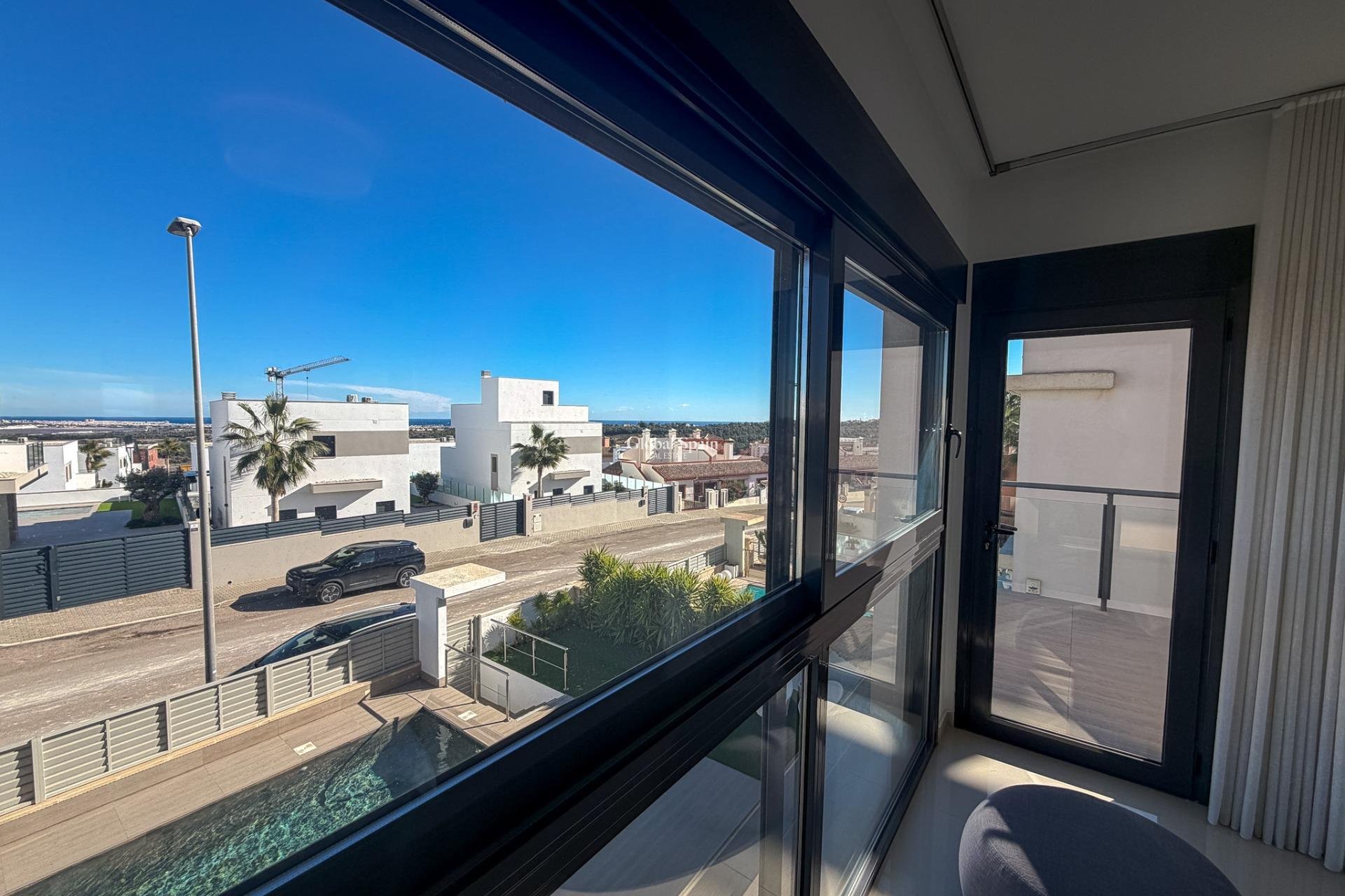 Resale - VILLA -
SAN MIGUEL DE SALINAS - Bellavista