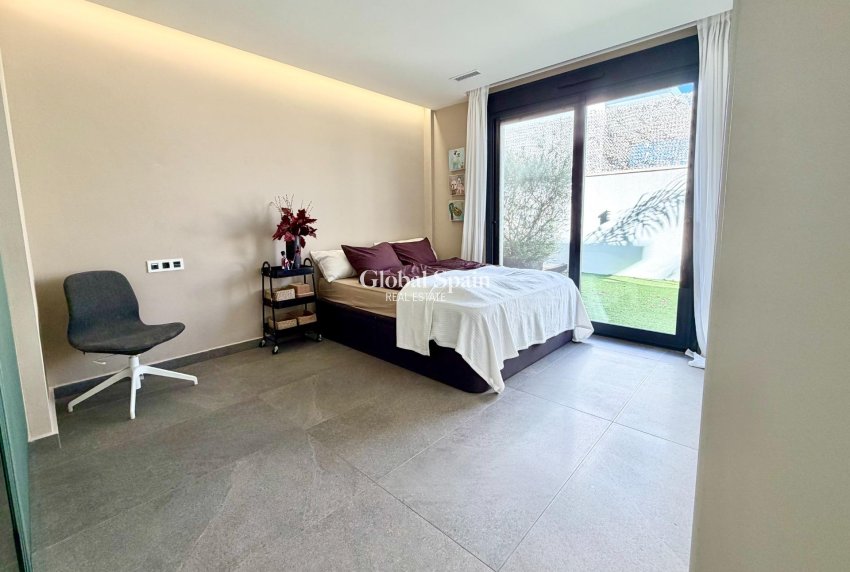 Resale - VILLA -
SAN MIGUEL DE SALINAS - Bellavista