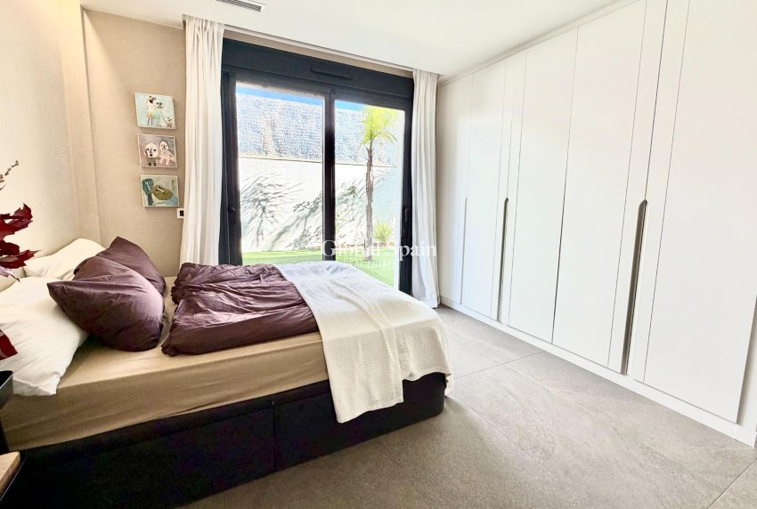 Resale - VILLA -
SAN MIGUEL DE SALINAS - Bellavista