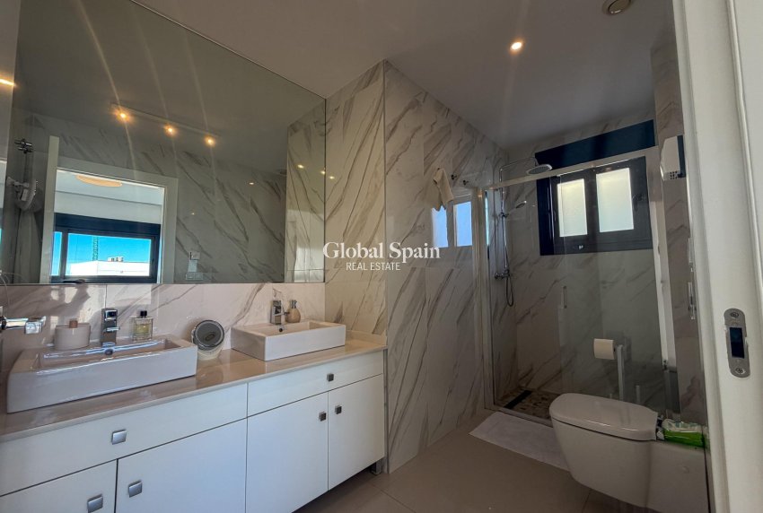 Resale - VILLA -
SAN MIGUEL DE SALINAS - Bellavista