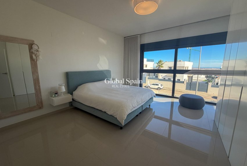 Resale - VILLA -
SAN MIGUEL DE SALINAS - Bellavista