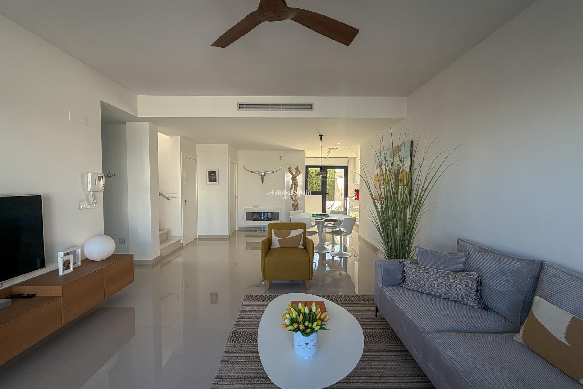 Resale - VILLA -
SAN MIGUEL DE SALINAS - Bellavista
